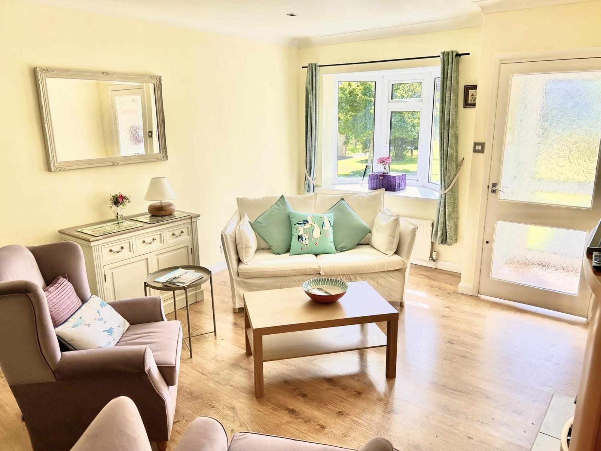 Daisy Cottage By Newfo Rest Lymington Bagian luar foto