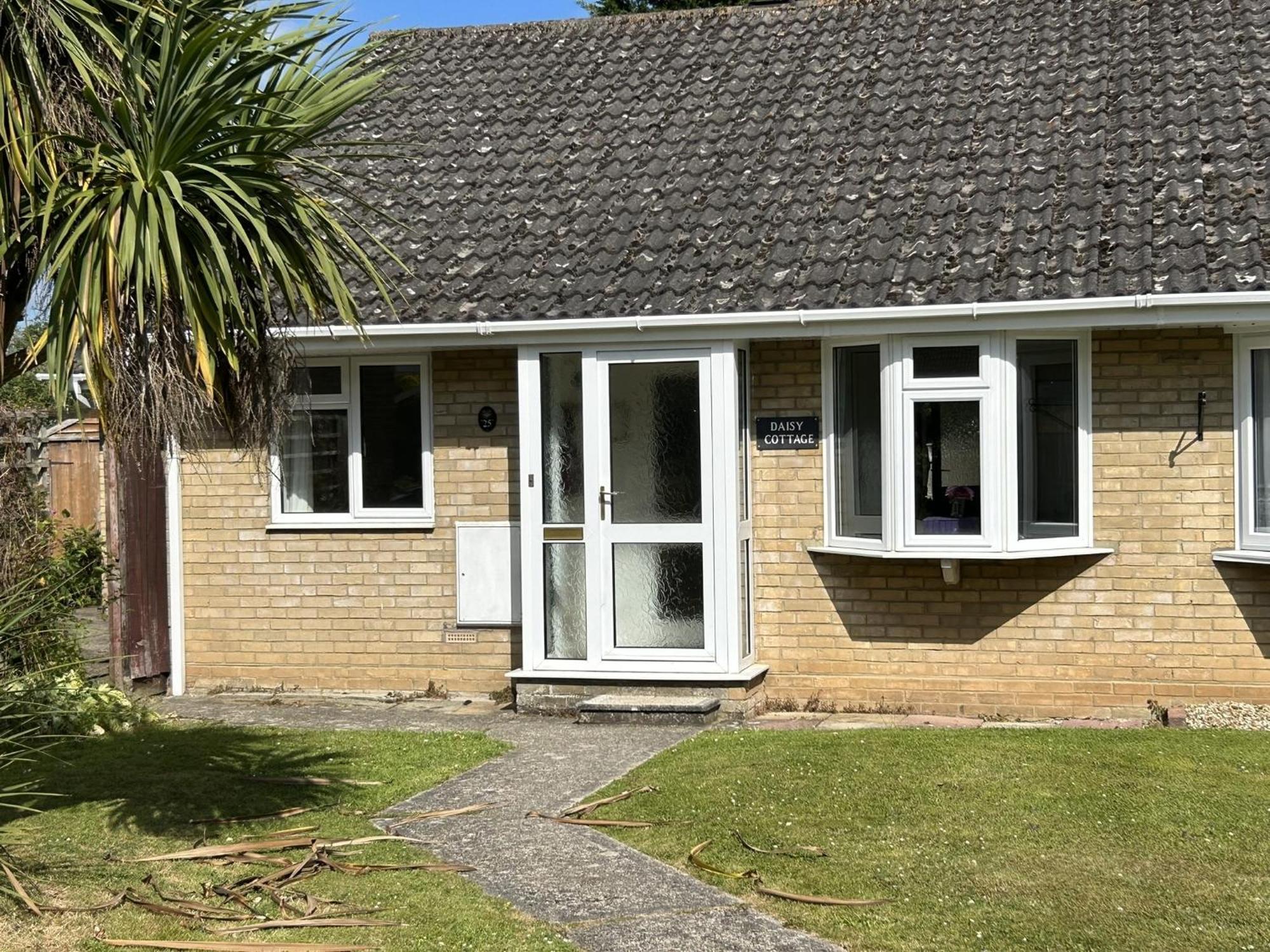 Daisy Cottage By Newfo Rest Lymington Bagian luar foto